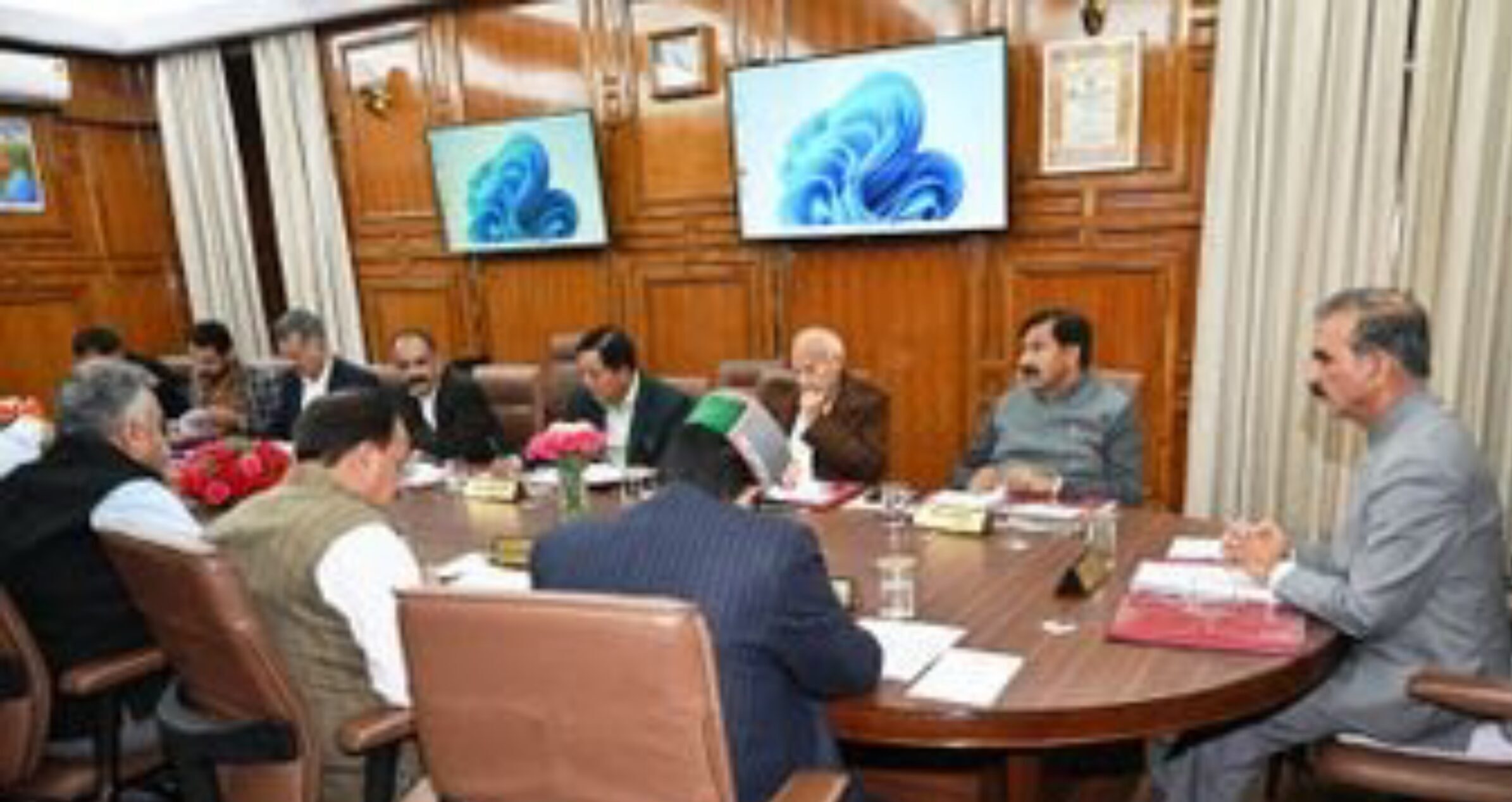Himachal cabinet meeting सुक्खू सरकार के कैबिनेट में बड़े फैसले : 1550 नौकरियों का एलान, किसानों को MSP और होम स्टे को बड़ी राहत