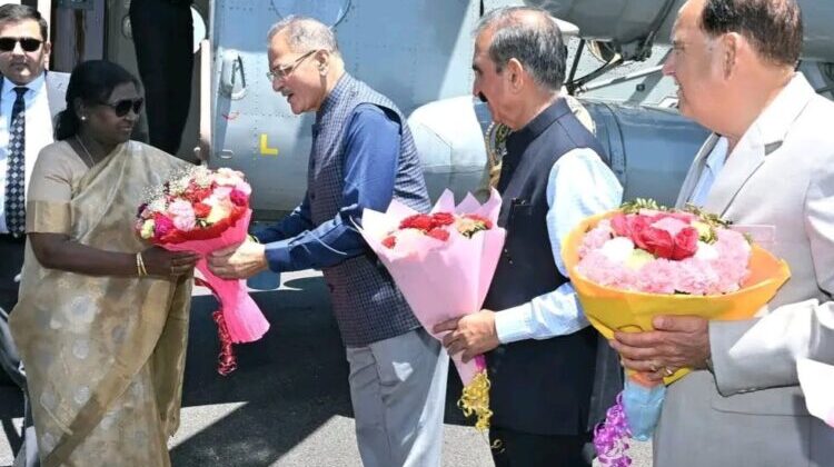 President visit Himachal देवभूमि में राष्ट्रपति का गरिमामय आगमन : द्रौपदी मुर्मु के स्वागत में सजी राजधानी शिमला, कई कार्यक्रमों में होंगी शामिल 