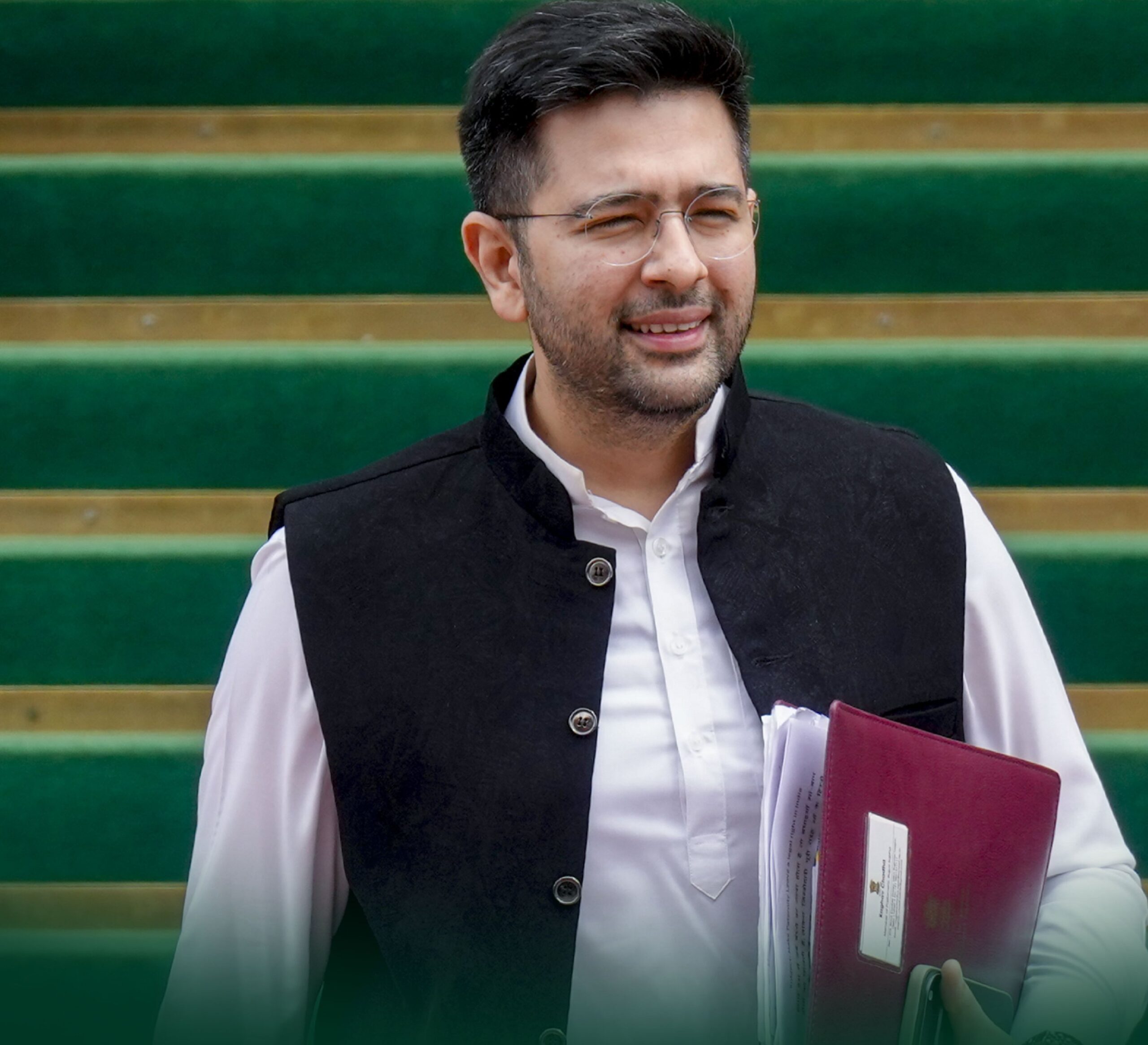 सांसद राघव चड्ढा पर उनकी ही पार्टी की सख्ती, आप ने राज्यसभा में उपनेता पद से हटाया, अशोक मित्तल को मिलेगी जिम्मेदारी 