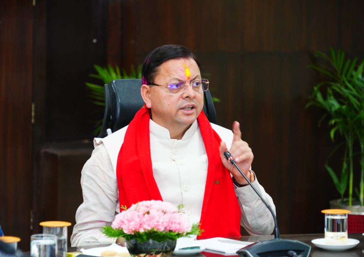 हरिद्वार भूमि खरीद घोटाले में धामी सरकार का बड़ा एक्शन, पूर्व नगर आयुक्त की बर्खास्तगी और तत्कालीन डीएम पर मेजर पनिशमेंट की संस्तुति